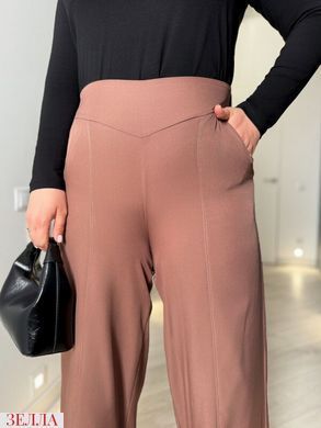 Штани з широкими штанинами з розрізом в розмірі 50-52, 54-56, 58-60, колір мокко.