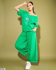 Жіночий літній трикотажний костюм на короткий рукав зеленого кольору в розмірі 50-52, 54, 56