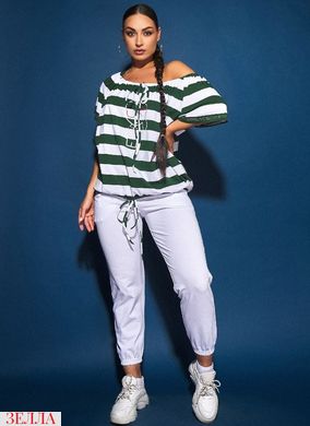 Літній жіночий трикотажний костюм білі штани та футболка в зелену смужку розмір 48-50, 52-54, 56
