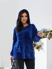 Велюровий светр синього кольору, в розмірі 48-52, 54-58, 60-64.