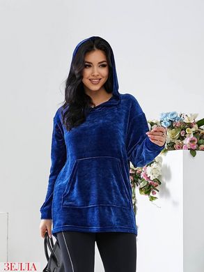 Велюровий светр синьго кольору, в розмірі 48-52, 54-58, 60-64.