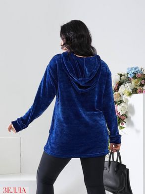 Велюровий светр синьго кольору, в розмірі 48-52, 54-58, 60-64.