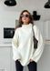 Оверсайз светр з високою горловиною в універсальному розмірі 42-46, колір білий.