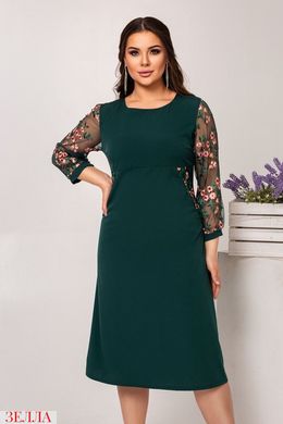 Стильна жіноча сукня, із вишитими рукавами, розмір: 52-54, 56-58, 60-62 у модних відтінках цього сезону