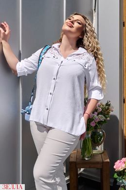 Сорочка з декоративними клапанами на грудях в розмірі 48-50, 52-54, 56-58, колір білий.