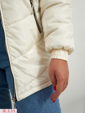 Тепла жіноча демісезонна куртка з щільної плащової тканини, колір молочний у розмірі 50-52, 54-56, 58-60