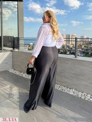 Штани вільного крою з високою посадкою в розмірі 50-52, 54-56, 58-60, 62-64, колір чорний.