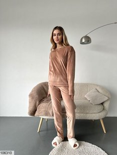 Домашній костюм unisex в розмірі 40-42, 44-46, 48-50, 52-54, колір бежевий.