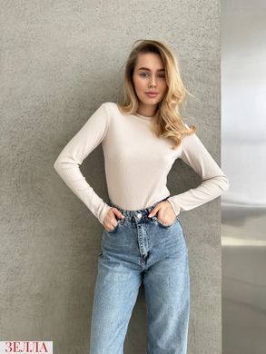 Напівприталений лонгслів в рубчик в розмірі 42-46, 50-52, 54-56, колір бежевий.