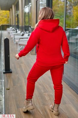 Теплий та зручний спортивний костюм у розмірі 48-50; 52-54; 56-58; 60-62. Колір червоний