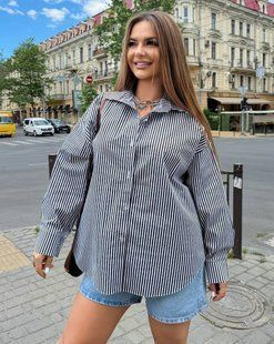 Сорочка оверсайз в смужку в розмірі 50-54, 56-60, колір чорний.