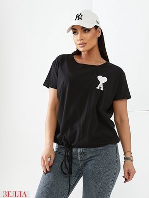 Стильна футболка в універсальному розмірі 48-54, колір чорний.