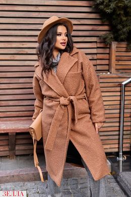 Пальто коричневого кольору, в розмірі 50-52, 54-56, 58-60.