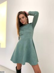 Замшева сукня оливкового кольору, в розмірі 42-44, 46-48.