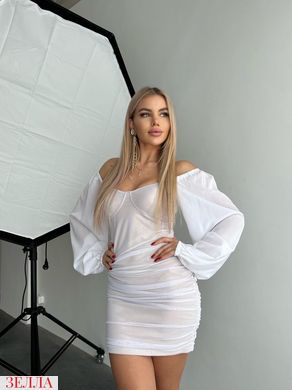Женское трендовое мини-платье приталенного кроя с объёмными рукавами белого цвета в размере 42-44, 46-48