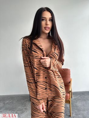 Красива піжама тигрового кольору, в розмірі 42-44, 46-48.