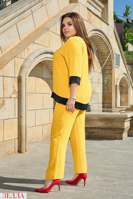 Жіночий костюм брючний жовтого кольору в розмірі 48-50, 52-54, 56-58, 60-62, 64-66