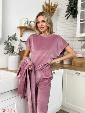 Піжама трійка (халат+майка+штани) розового кольору, в розмірі 42-44, 46-48.