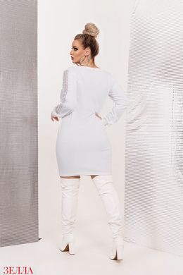 Жіноча сукня прямого фасону з м'якої тканини з ворсом у дрібний рубчик, колір білий, у розмірі 48-52, 54-58, 60-62