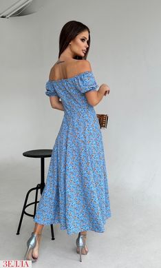 Довга сукня з оголеними плечима в розмірі 42-44, 46-48, колір блакитний.