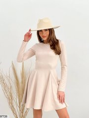 Замшева сукня в розмірі 42, 44, 46, колір бежевий.